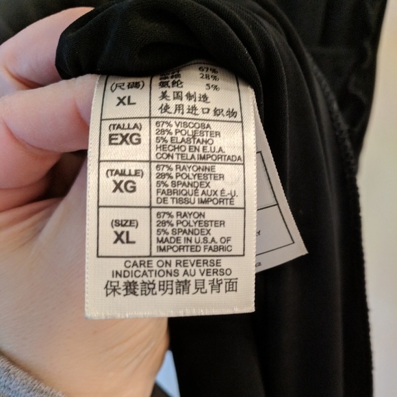 🌟Max studio Black Faux Wrap V-neck Top - Picture 2 of 7